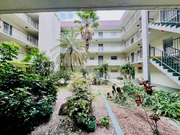 $1,750 | 1800 Southwest 81st Avenue, Unit 1116, North Lauderdale, FL 33068