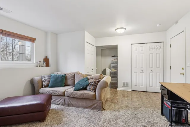 $245,000 | 3 West Big Horn Drive, Hainesville, IL 60073