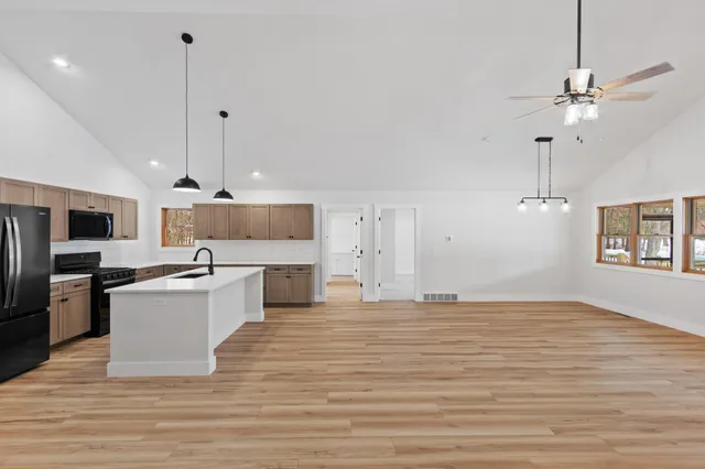 $724,900 | 466 13th Avenue, Nekoosa, WI 54457