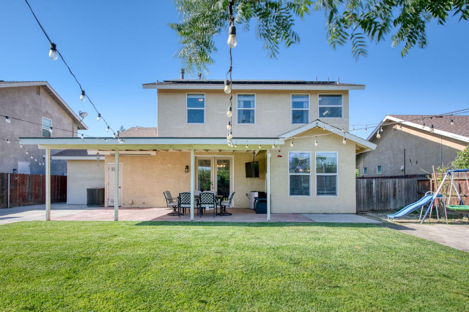 297 West Lilac Avenue Reedley, CA 93654 - Photo 44 of 63