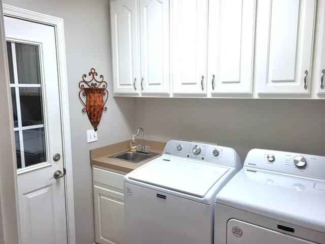 $339,500 | 256 Ridge Lake Drive, Manning, SC 29102