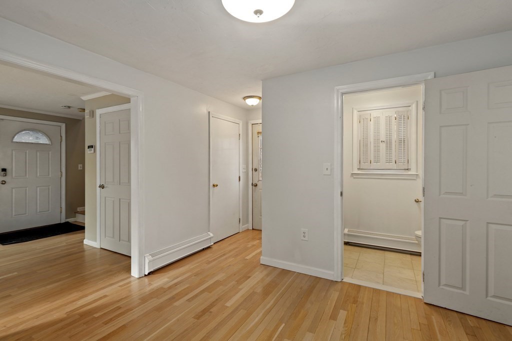42 West Shore Road Holbrook, MA 02343 - Photo 17 of 42