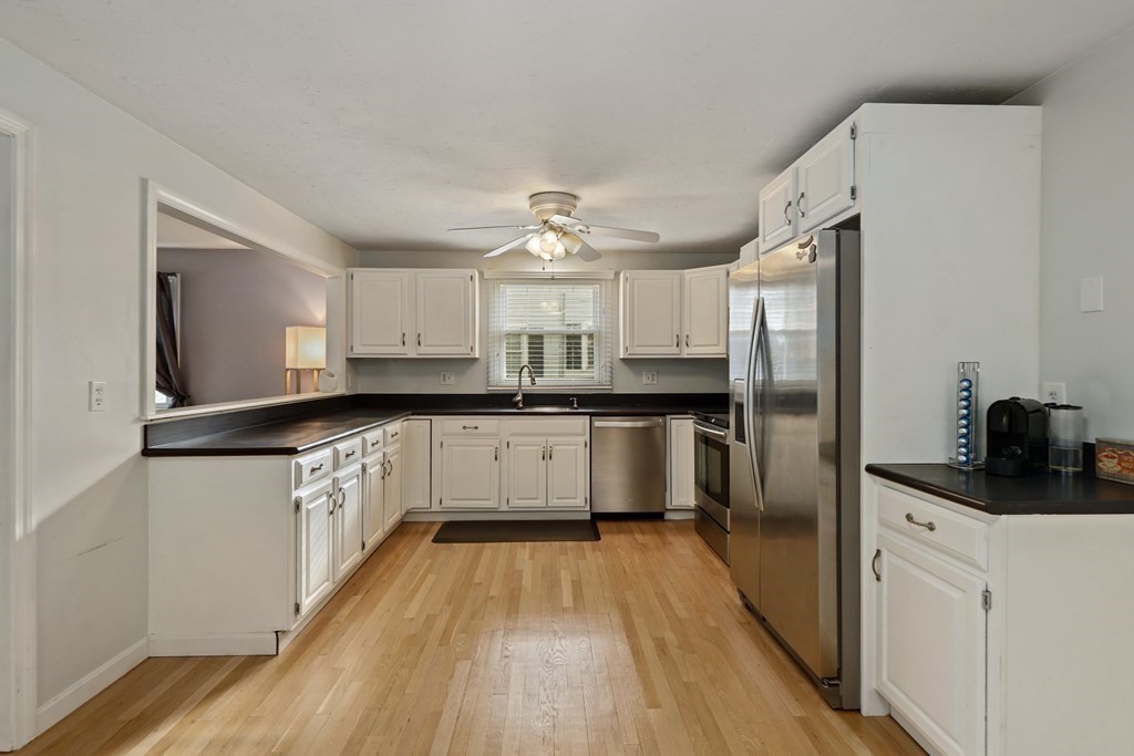 42 West Shore Road Holbrook, MA 02343 - Photo 9 of 42