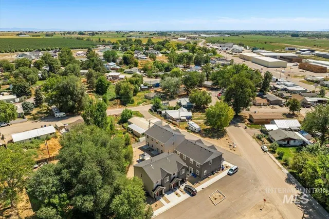 $599,900 | 302-304 North 7th Street, Parma, ID 83660