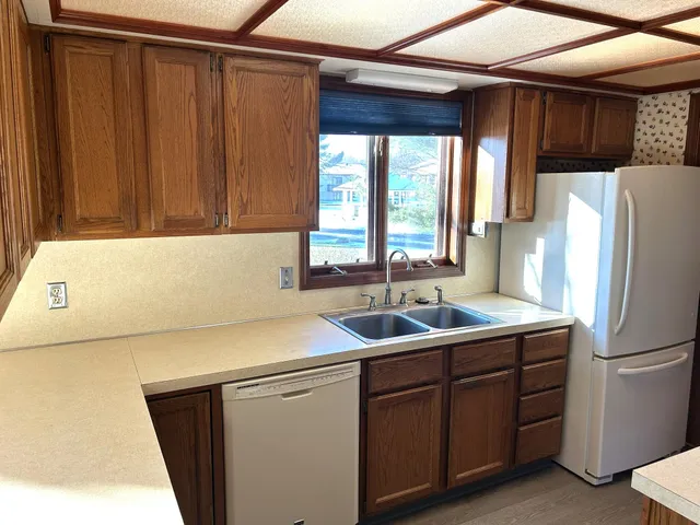 $255,000 | 2700 Stonegate Drive Southwest, Unit 21, Wyoming, MI 49519