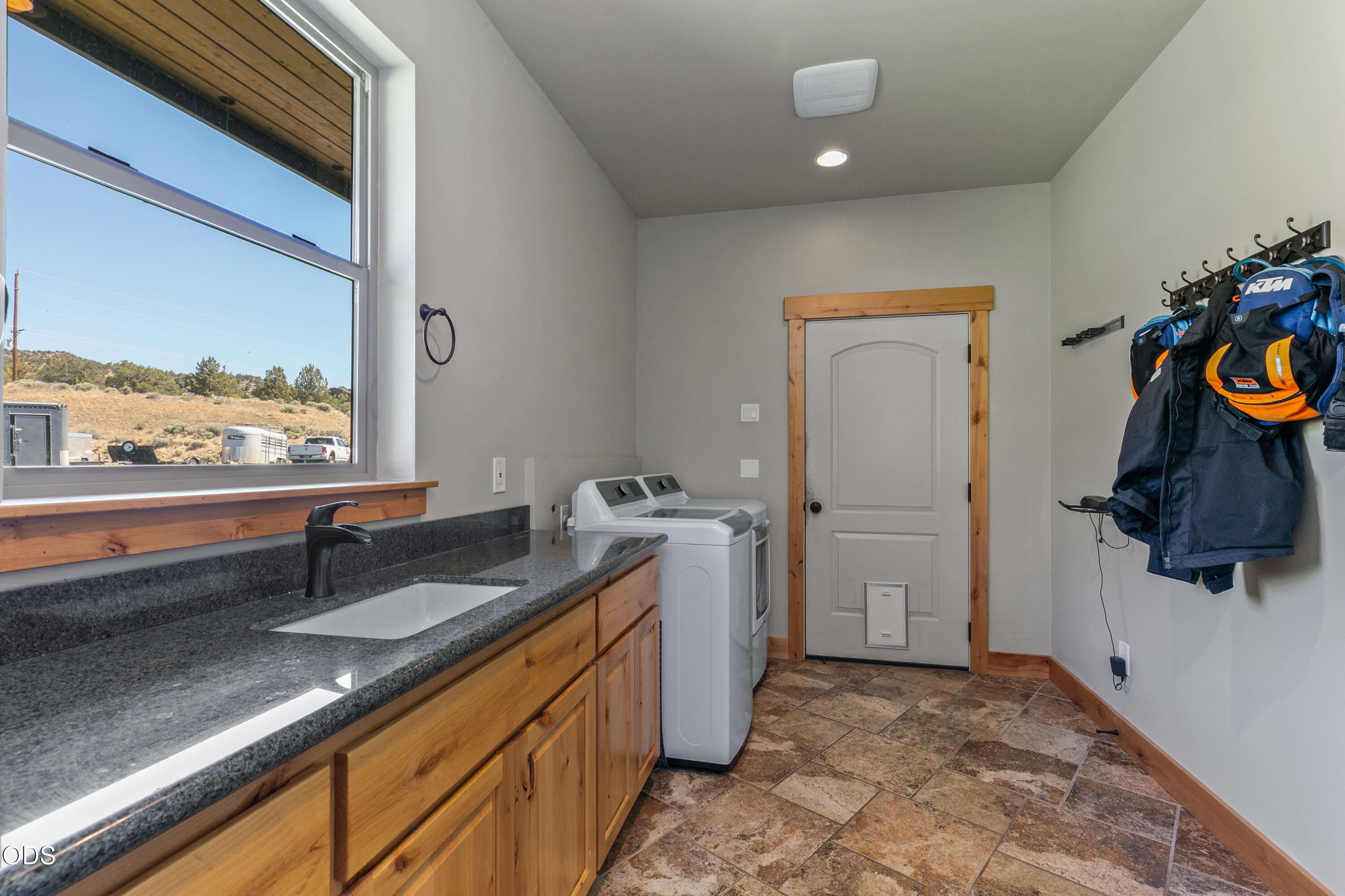 20900 Northwest Butler Road Terrebonne, OR 97760 - Photo 26 of 43