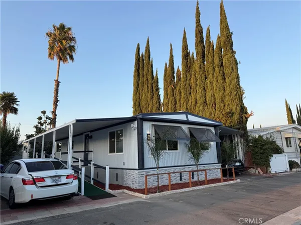 $279,750 | 8801 Eton Avenue, Unit 64, Canoga Park, CA 91304