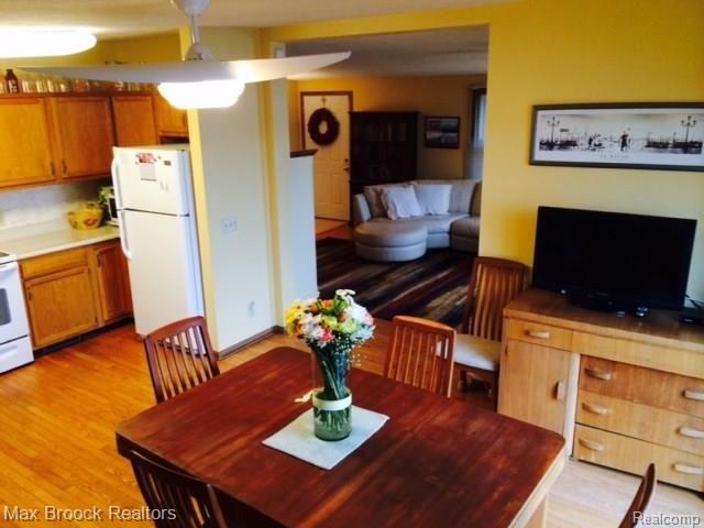 269 Reymont Road Waterford, MI 48327 - Photo 16 of 28