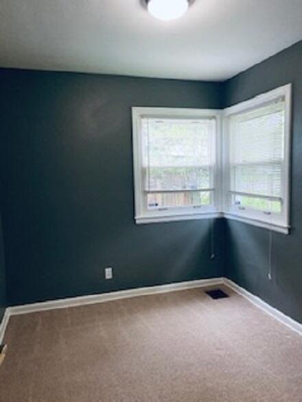 1424 Olmstead Road Kalamazoo, MI 49048 - Photo 12 of 15 bed 3
