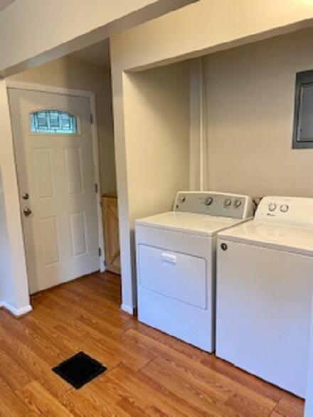 1424 Olmstead Road Kalamazoo, MI 49048 - Photo 6 of 15 laundry