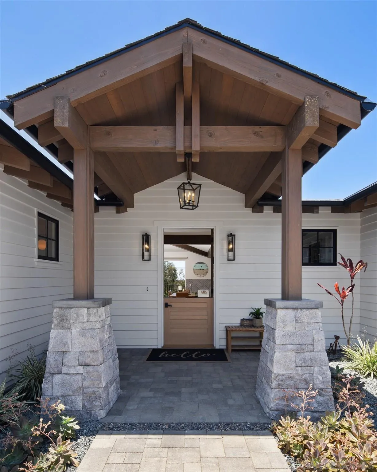 425 South Rios Avenue Solana Beach, CA 92075 - Photo 3 of 50 a living room with furniture and wooden floor