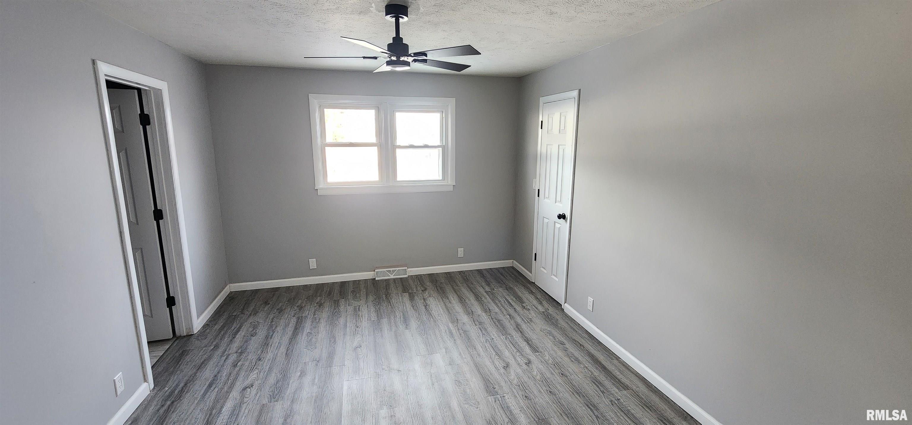 2165 East Converse Street Springfield, IL 62702 - Photo 13 of 31