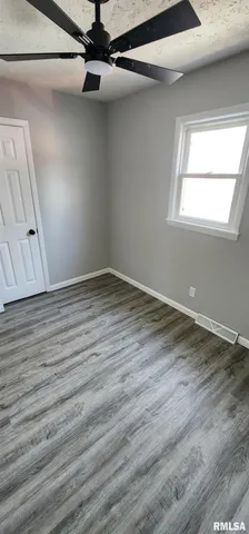 $132,900 | 2165 East Converse Street, Springfield, IL 62702