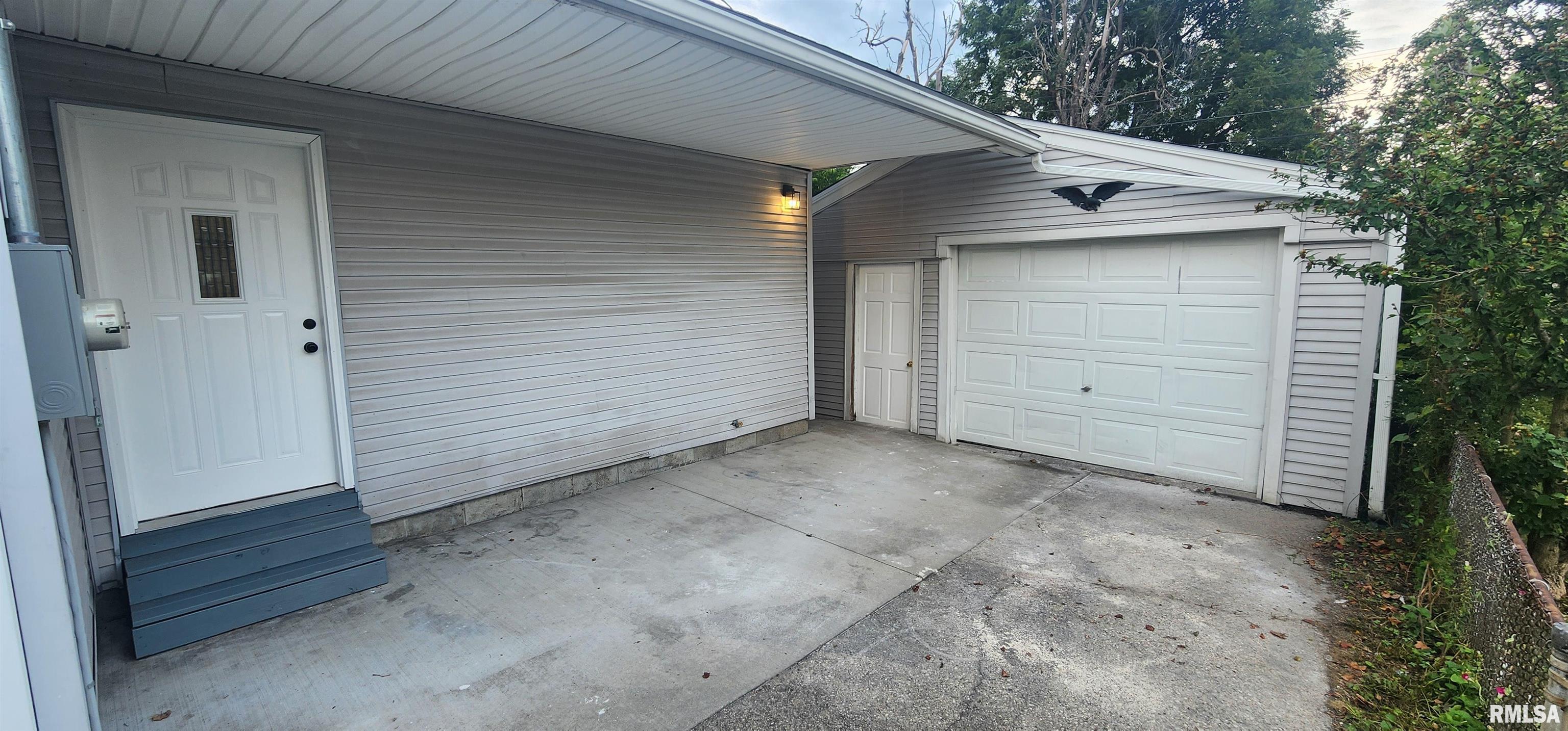 2165 East Converse Street Springfield, IL 62702 - Photo 4 of 31