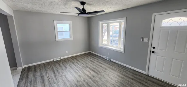 $132,900 | 2165 East Converse Street, Springfield, IL 62702