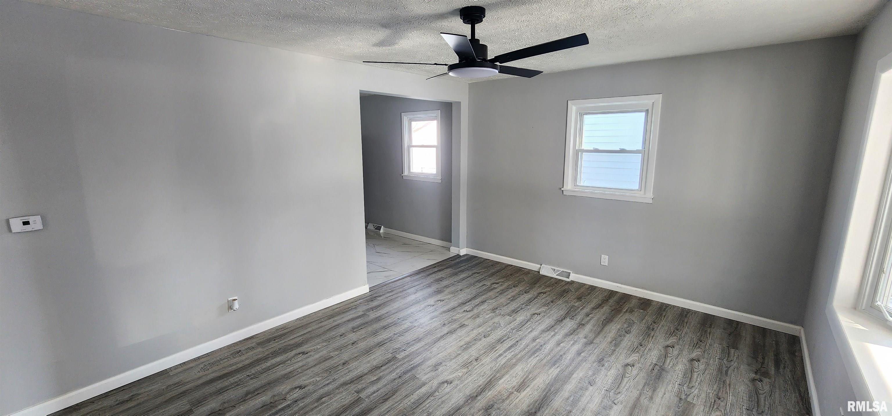 2165 East Converse Street Springfield, IL 62702 - Photo 7 of 31