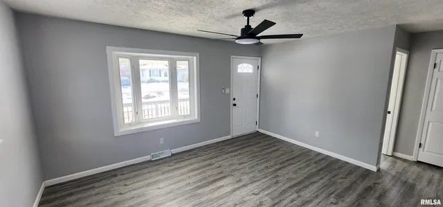 $132,900 | 2165 East Converse Street, Springfield, IL 62702