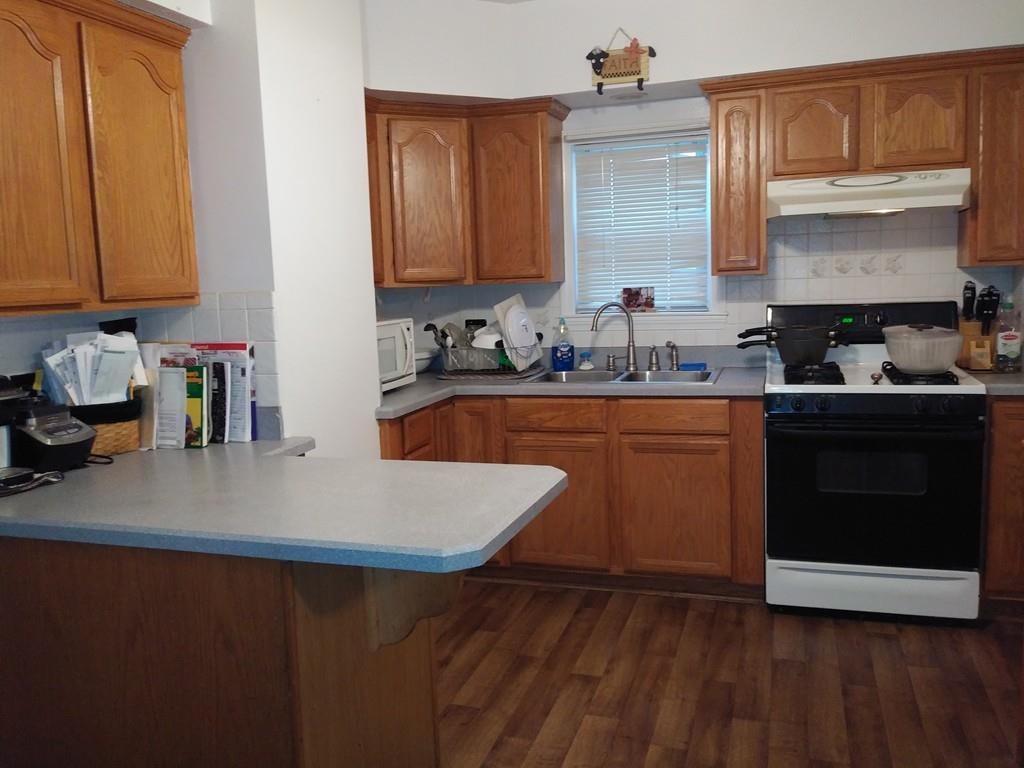19 Alfred Street Fall River, MA 02721 - Photo 4 of 25