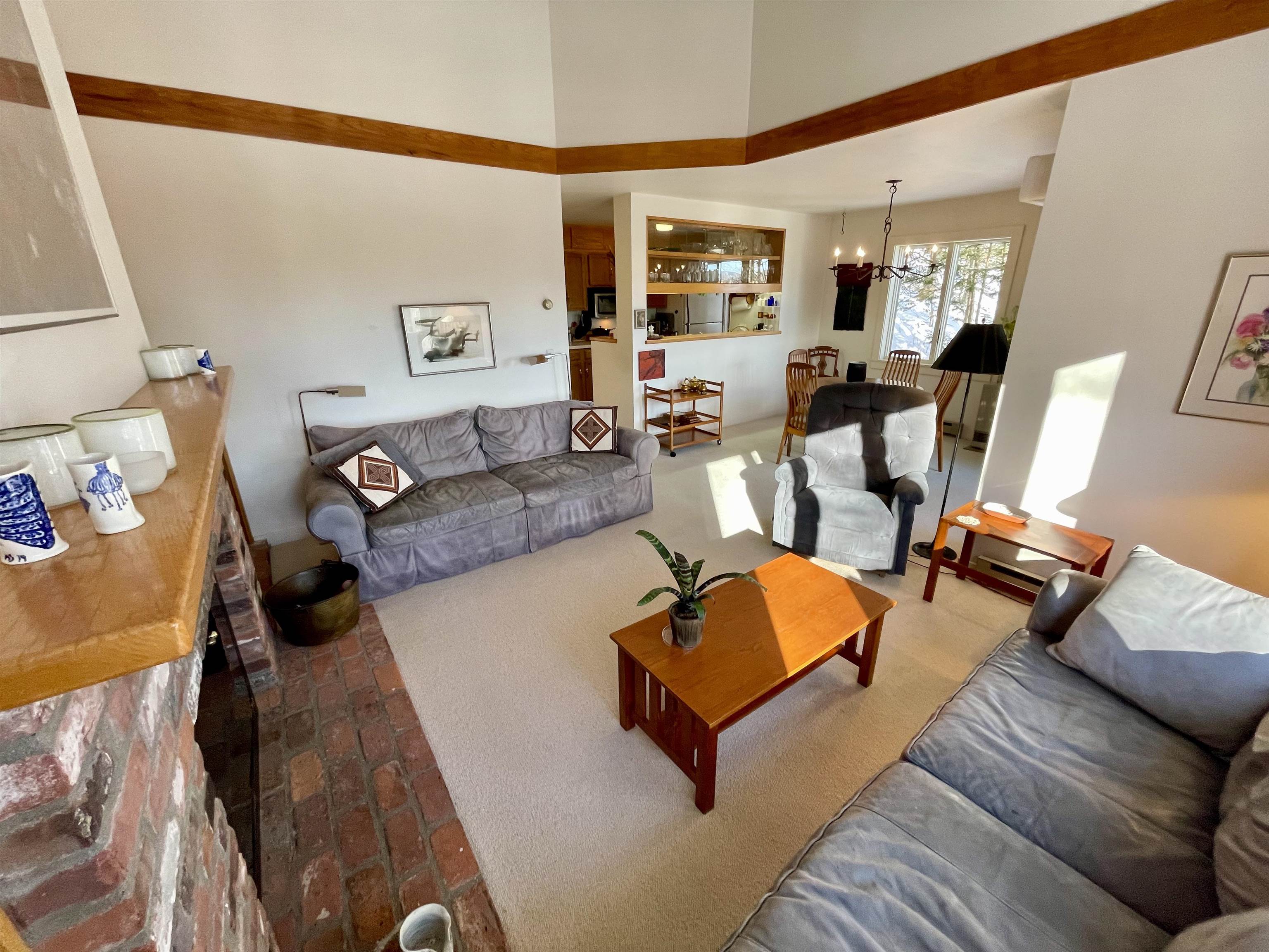 196 Castlerock Road, Unit 40 Warren, VT 05674 - Photo 9 of 38