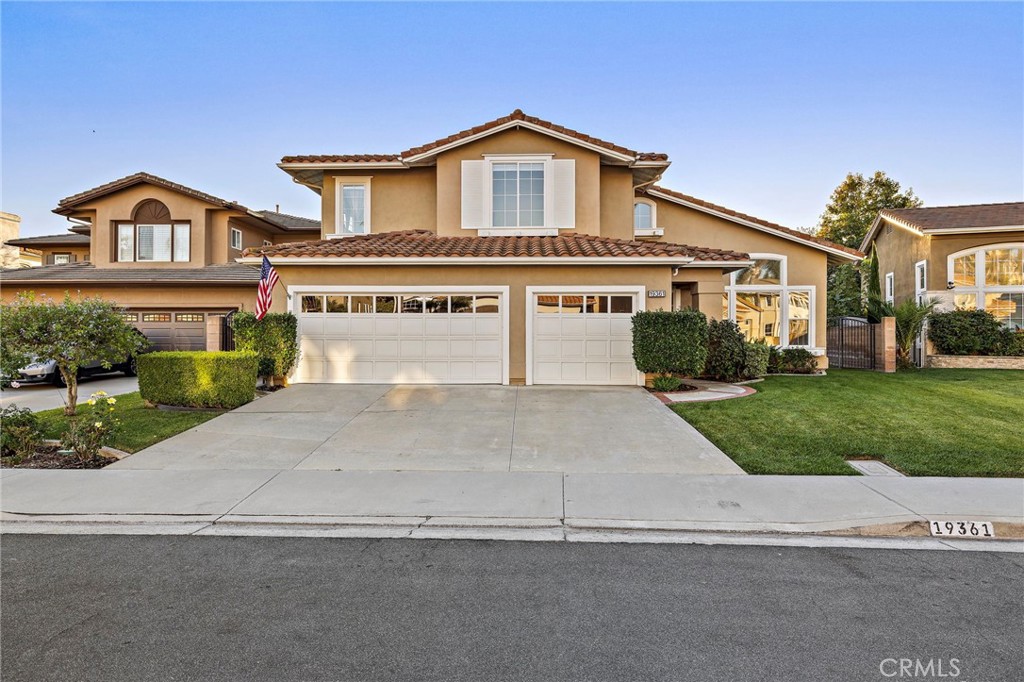 19361 Jasper Hill Road Lake Forest, CA 92679 - Photo 36 of 37 a house with a outdoor space