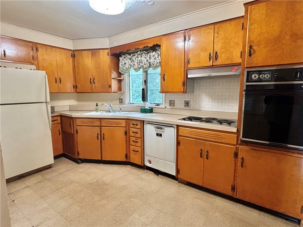 2137 West Ridge Road Greece, NY 14626 - Photo 12 of 34 Gallery Image 12