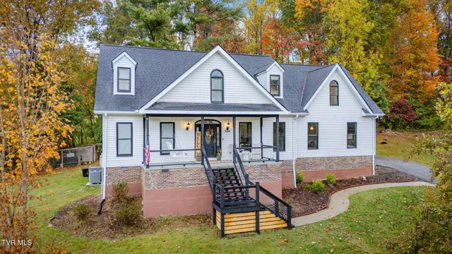 $699,900 | 1299 McCoy Circle, Jonesborough, TN 37659