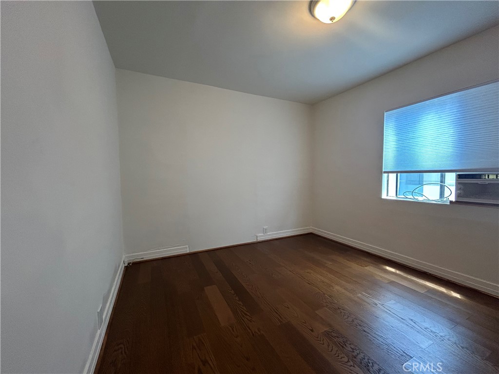 214 East Stocker Street Glendale, CA 91207 - Photo 18 of 31 Bedroom 2