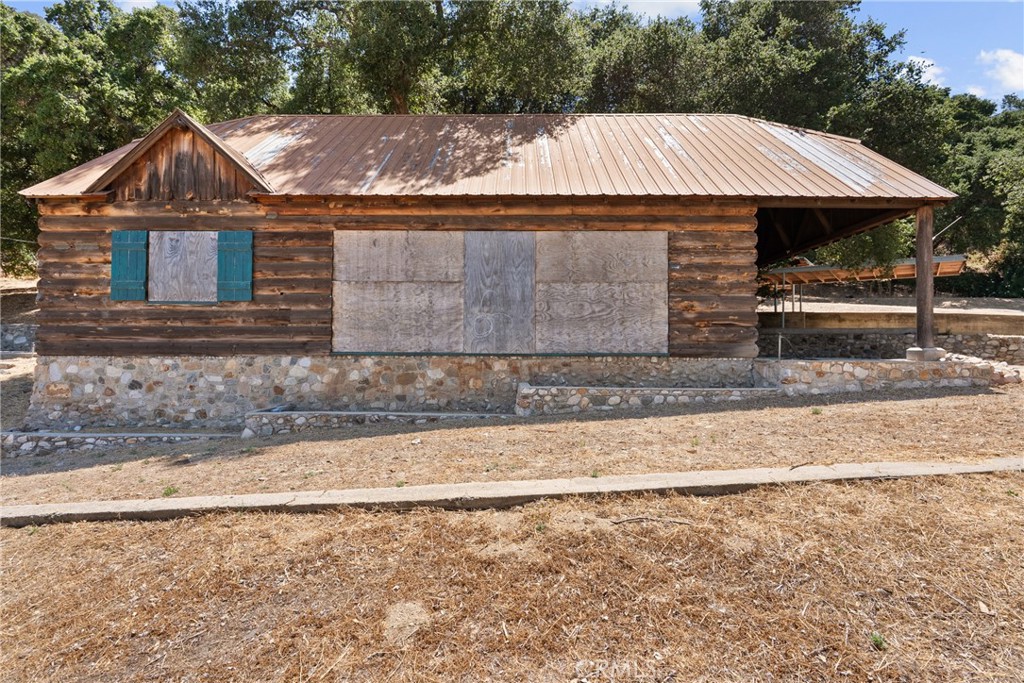 27772 Parker Road Castaic, CA 91384 - Photo 12 of 31