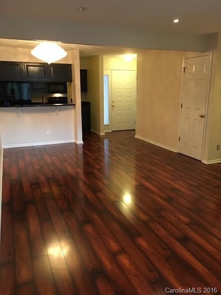 308 Queens Road, Unit 26 Charlotte, NC 28204 - Photo 9 of 18 Gallery Image 9