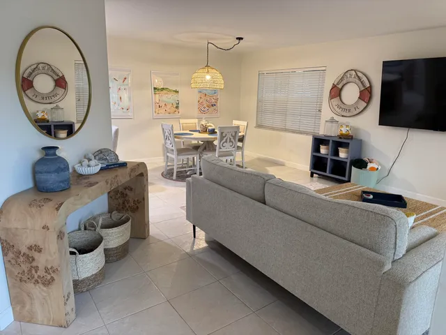 $4,500 | 176 Seabreeze Circle, Jupiter, FL 33477