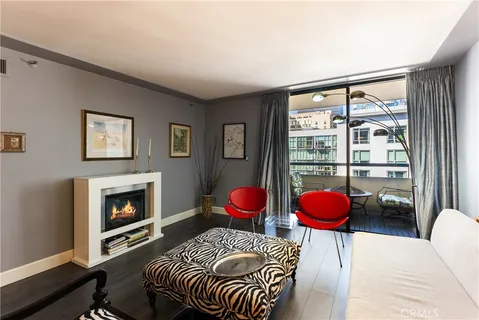 $599,000 | 600 West 9th Street, Unit 811, Los Angeles, CA 90015