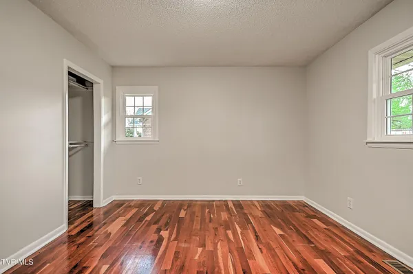 $339,900 | 234 West Doe Avenue, Elizabethton, TN 37643