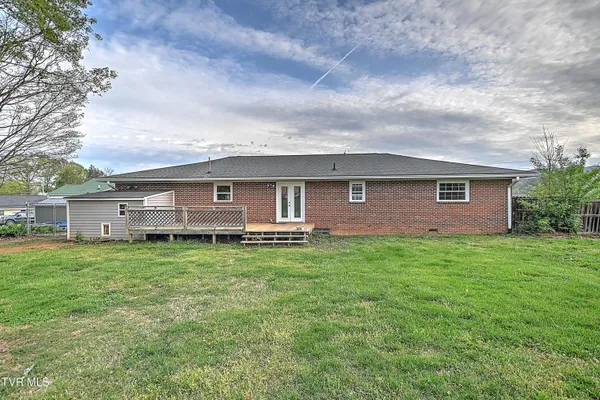 $339,900 | 234 West Doe Avenue, Elizabethton, TN 37643