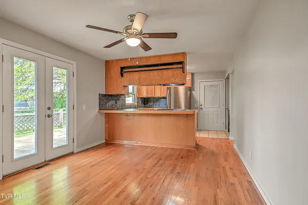 $339,900 | 234 West Doe Avenue, Elizabethton, TN 37643