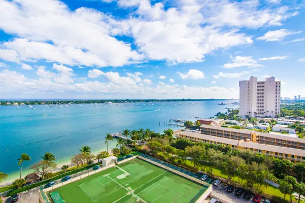 $5,500 | 5600 North Flagler Drive, Unit 1404, West Palm Beach, FL 33407