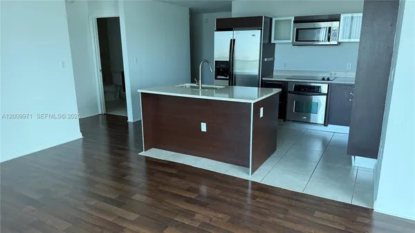 $4,000 | 1900 North Bayshore Drive, Unit 1911, Miami, FL 33132