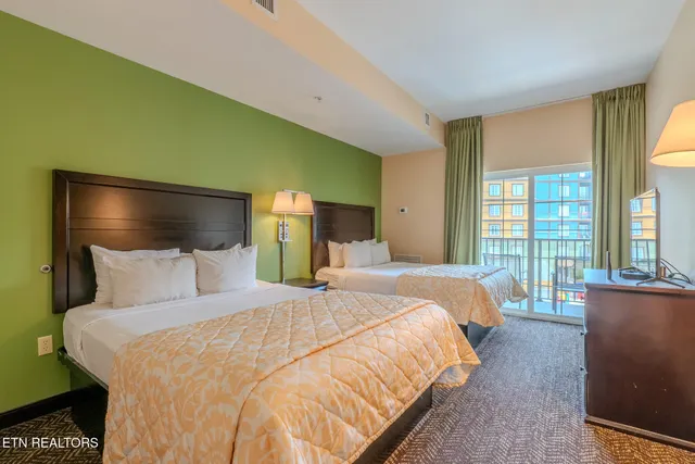 $219,000 | 225 Collier Drive, Unit 2212, Sevierville, TN 37862