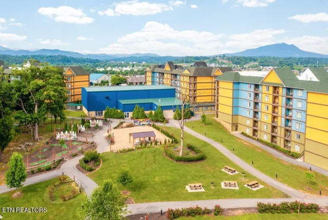 $219,000 | 225 Collier Drive, Unit 2212, Sevierville, TN 37862