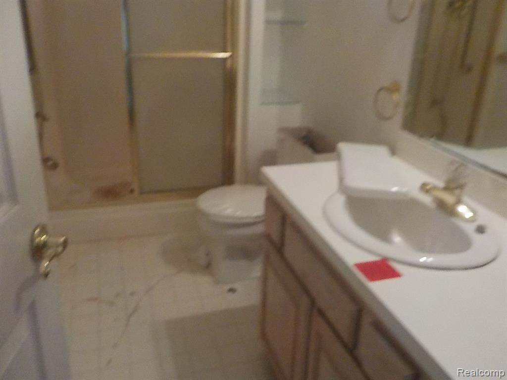 5245 Lahring Road Linden, MI 48451 - Photo 14 of 19