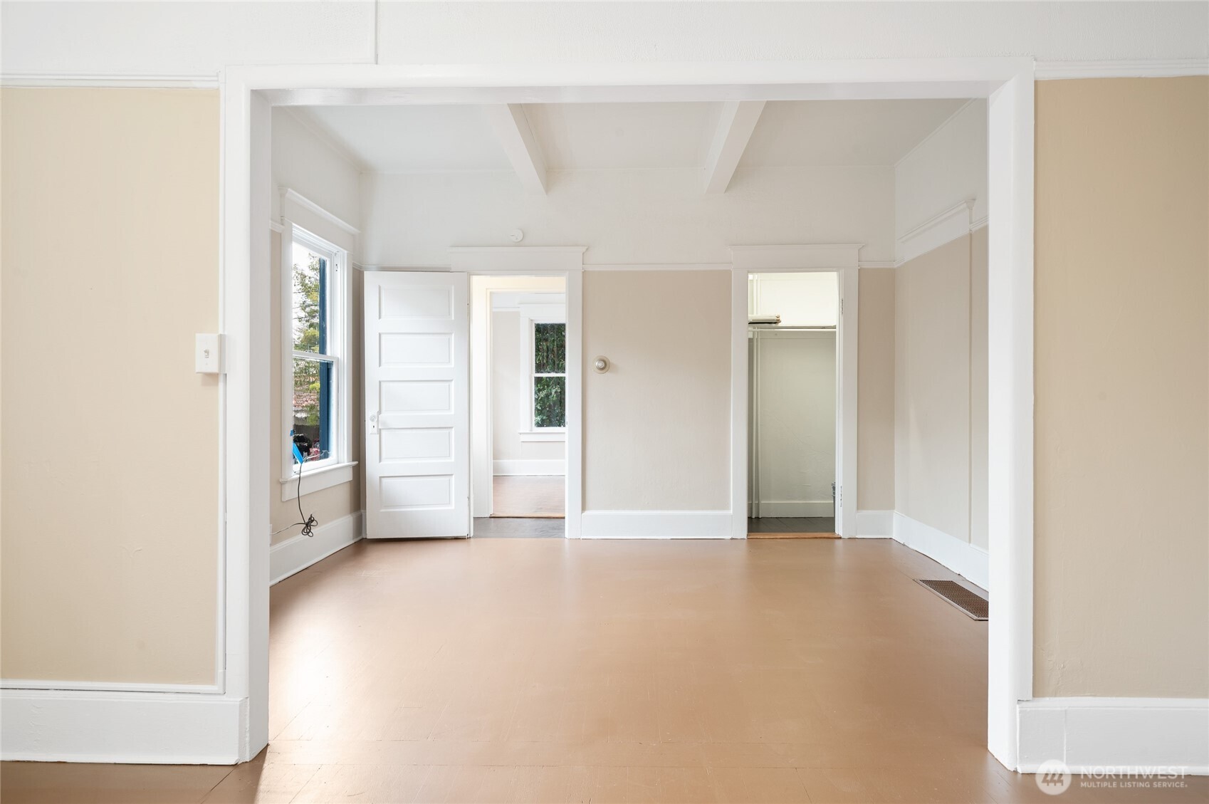 1425 Palm Avenue Southwest Seattle, WA 98116 - Photo 12 of 23 a view of an empty room