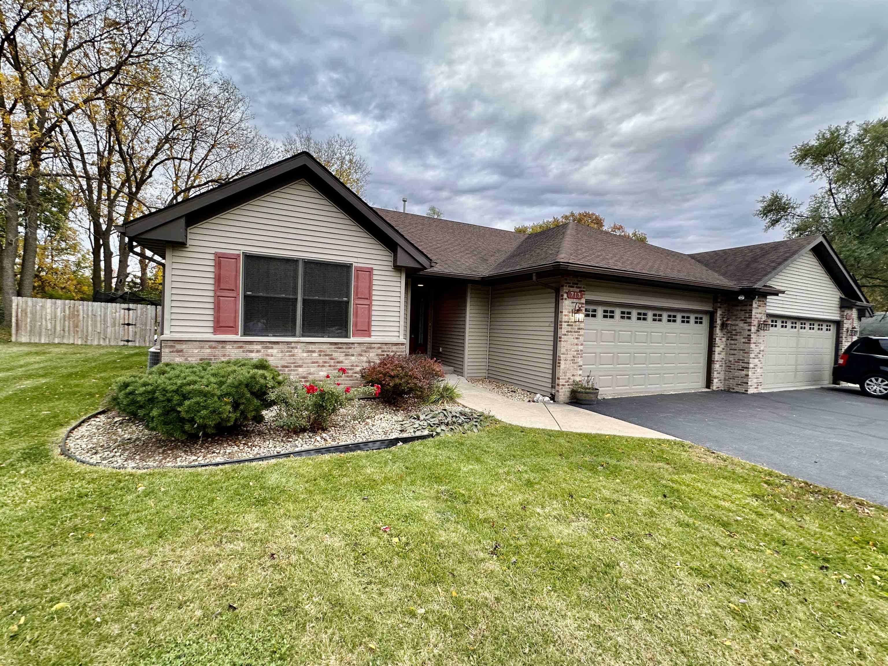 713 North Alpine Road Rockford, IL 61107 - Photo 1 of 40 Gallery Image 1