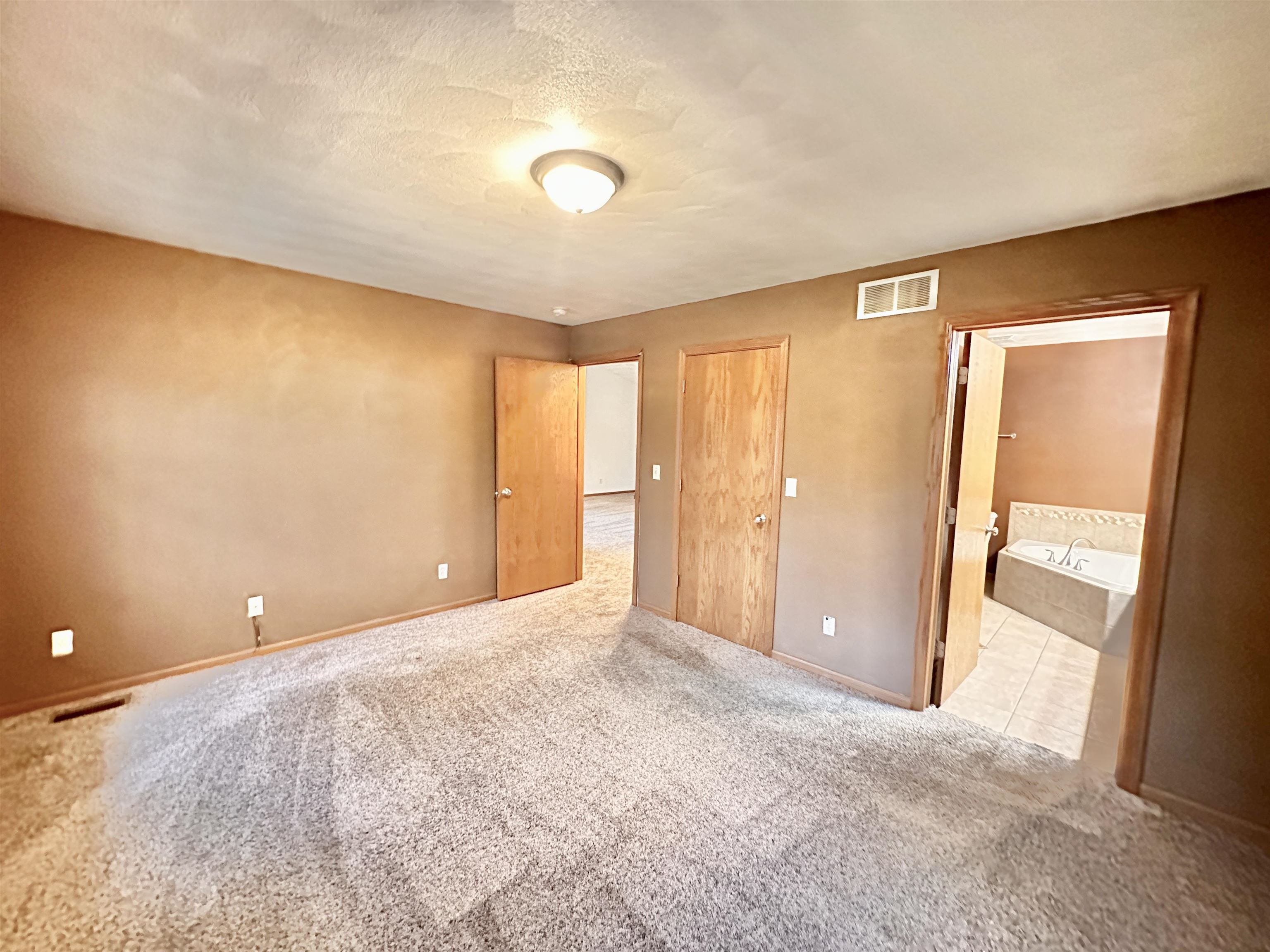 713 North Alpine Road Rockford, IL 61107 - Photo 16 of 40 Gallery Image 16