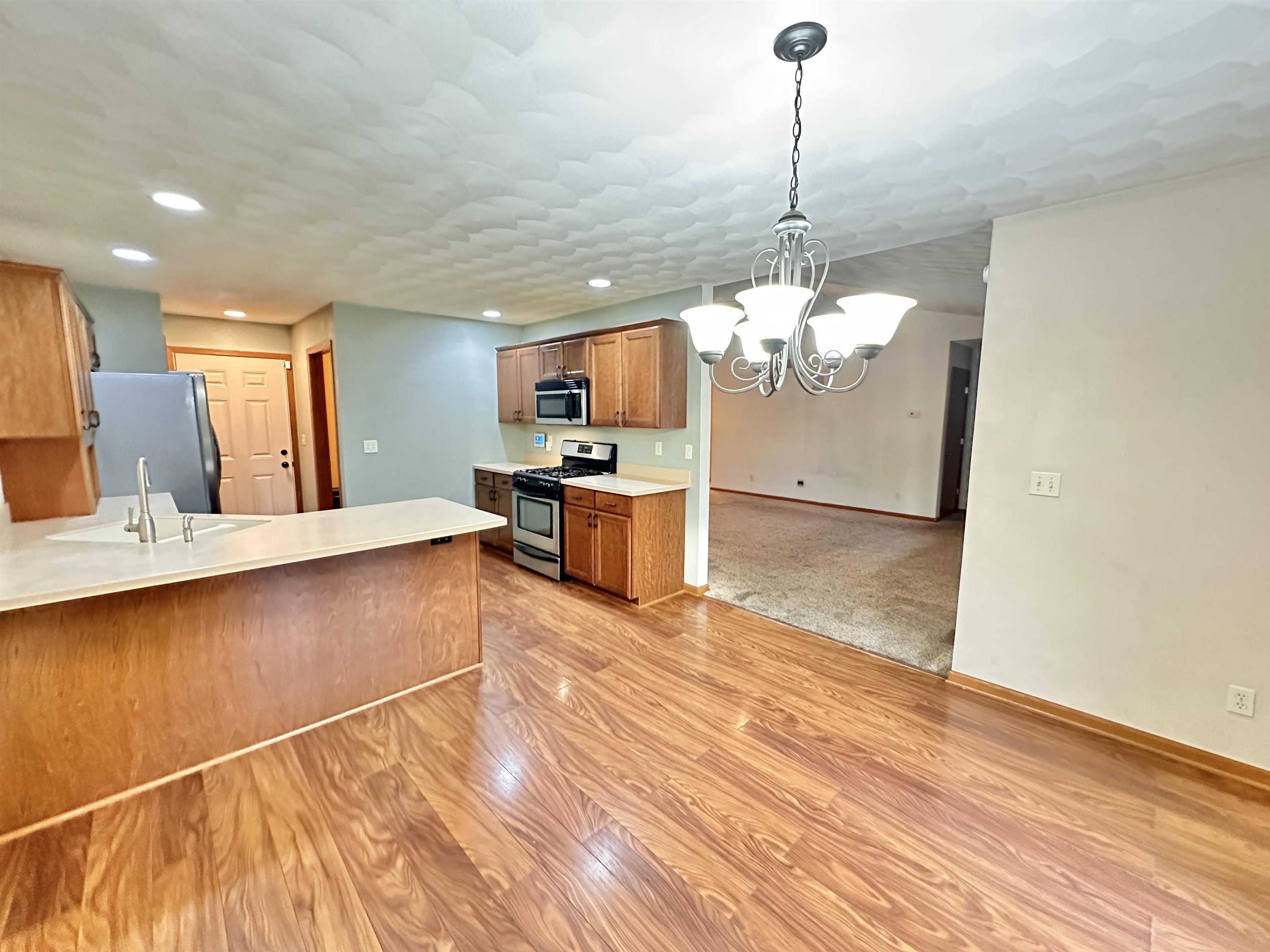 713 North Alpine Road Rockford, IL 61107 - Photo 8 of 40 Gallery Image 8
