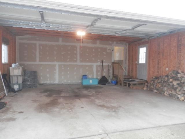 18402 Litzen Road Copemish, MI 49625 - Photo 25 of 34 2-car Attached Garage
