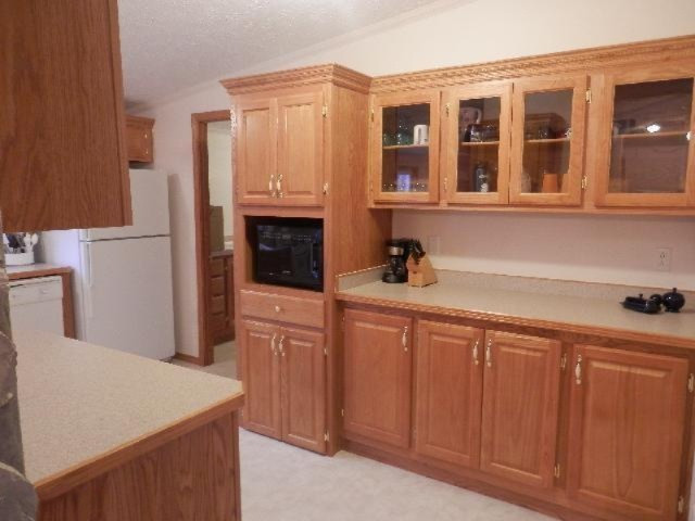 18402 Litzen Road Copemish, MI 49625 - Photo 8 of 34 Extra Kitchen Area