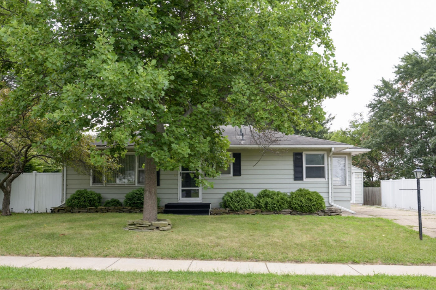 2522 Nichols Road Kalamazoo, MI 49004 - Photo 14 of 22 Nichols_Rd_2522_Kalamazoo_49004-1