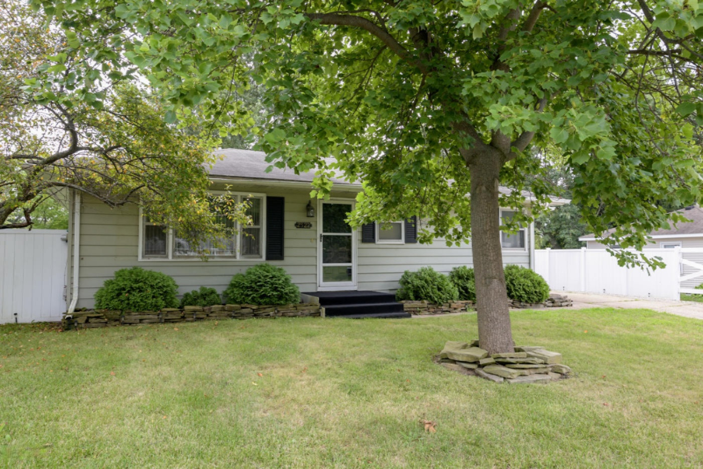2522 Nichols Road Kalamazoo, MI 49004 - Photo 15 of 22 Nichols_Rd_2522_Kalamazoo_49004-2
