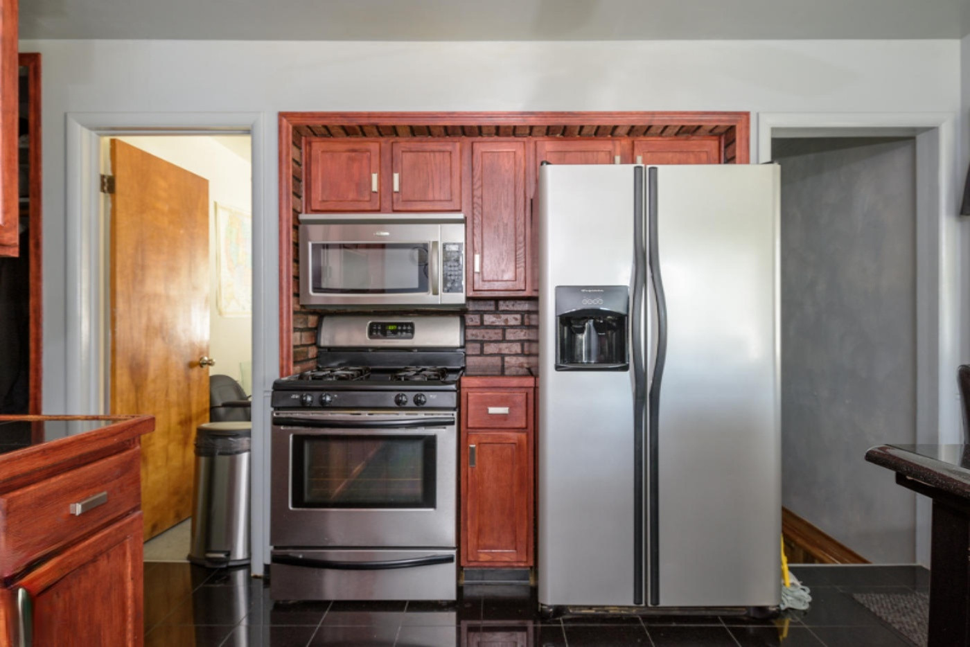 2522 Nichols Road Kalamazoo, MI 49004 - Photo 4 of 22 Nichols_Rd_2522_Kalamazoo_49004-Interior