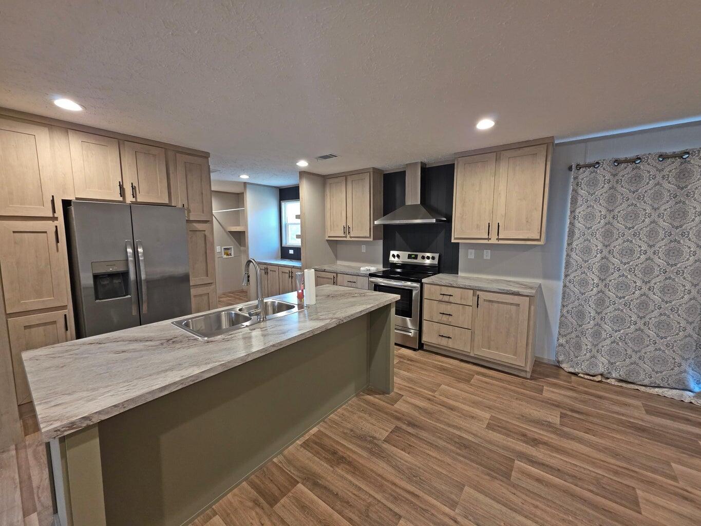 1014 Hull Lane Williston, SC 29853 - Photo 3 of 15 20260111211143122696000000-o