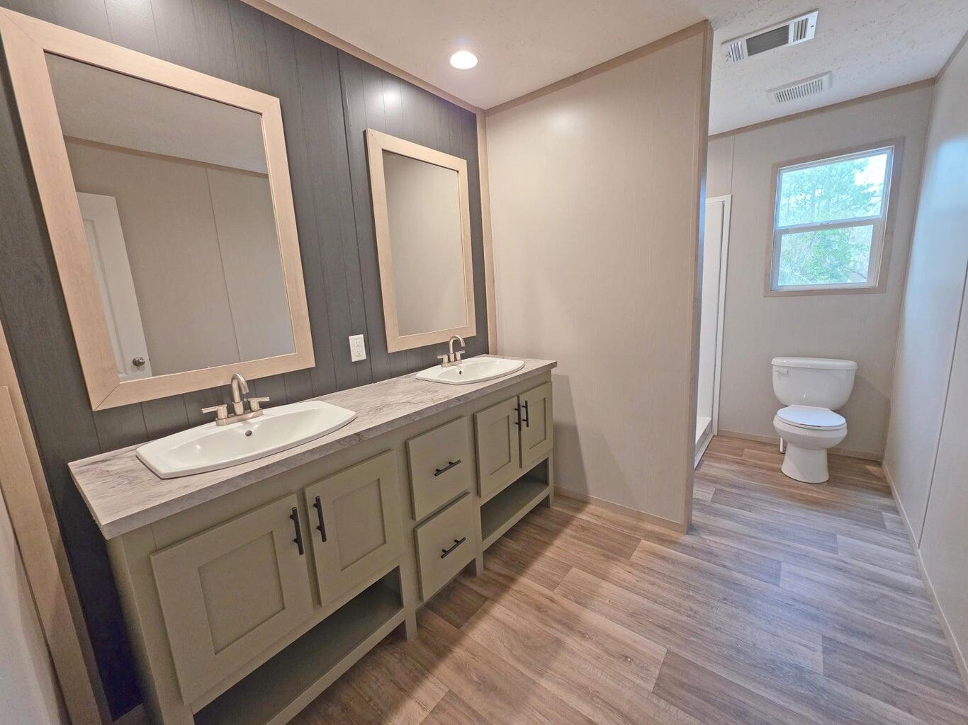 1014 Hull Lane Williston, SC 29853 - Photo 8 of 15 20260111211218816523000000-o